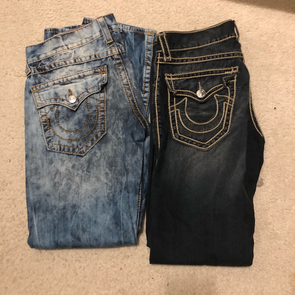 32/32 True Religion jeans.